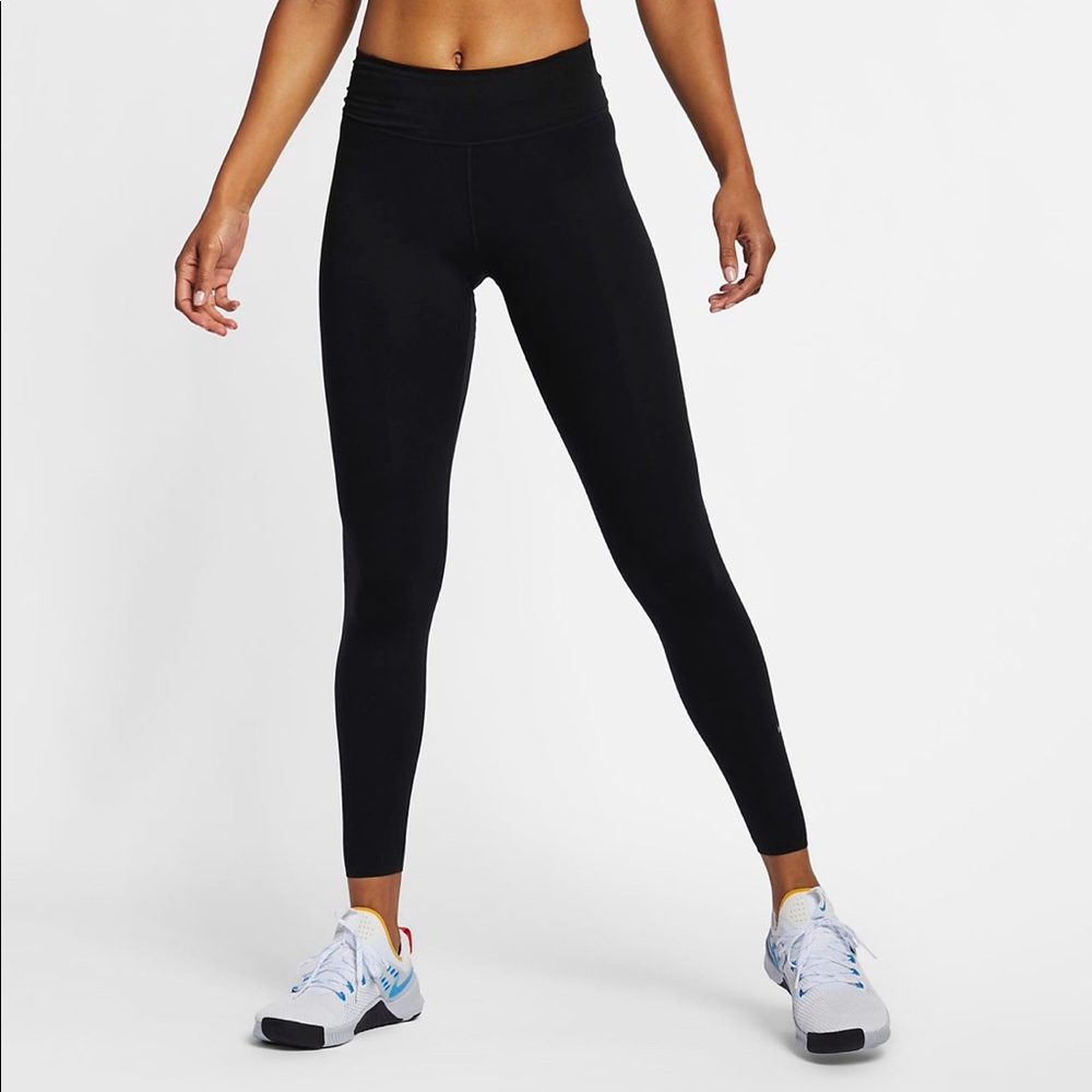 Nike leggings One Luxe 7/8 length tights {NWT}